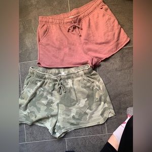 ‼️SOLD‼️ Hippie rose sweatshorts size large